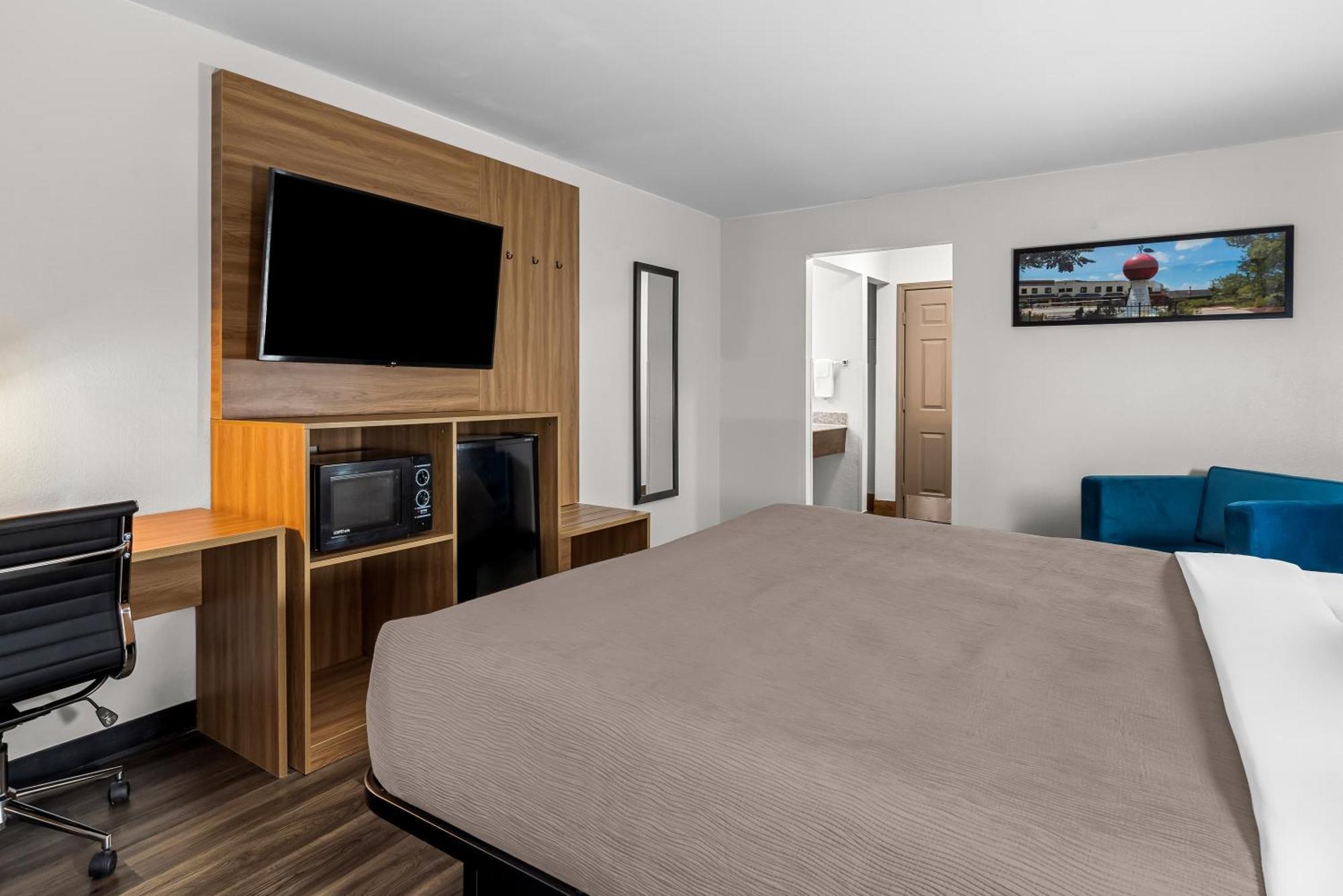Quality Inn Корнелия Екстериор снимка