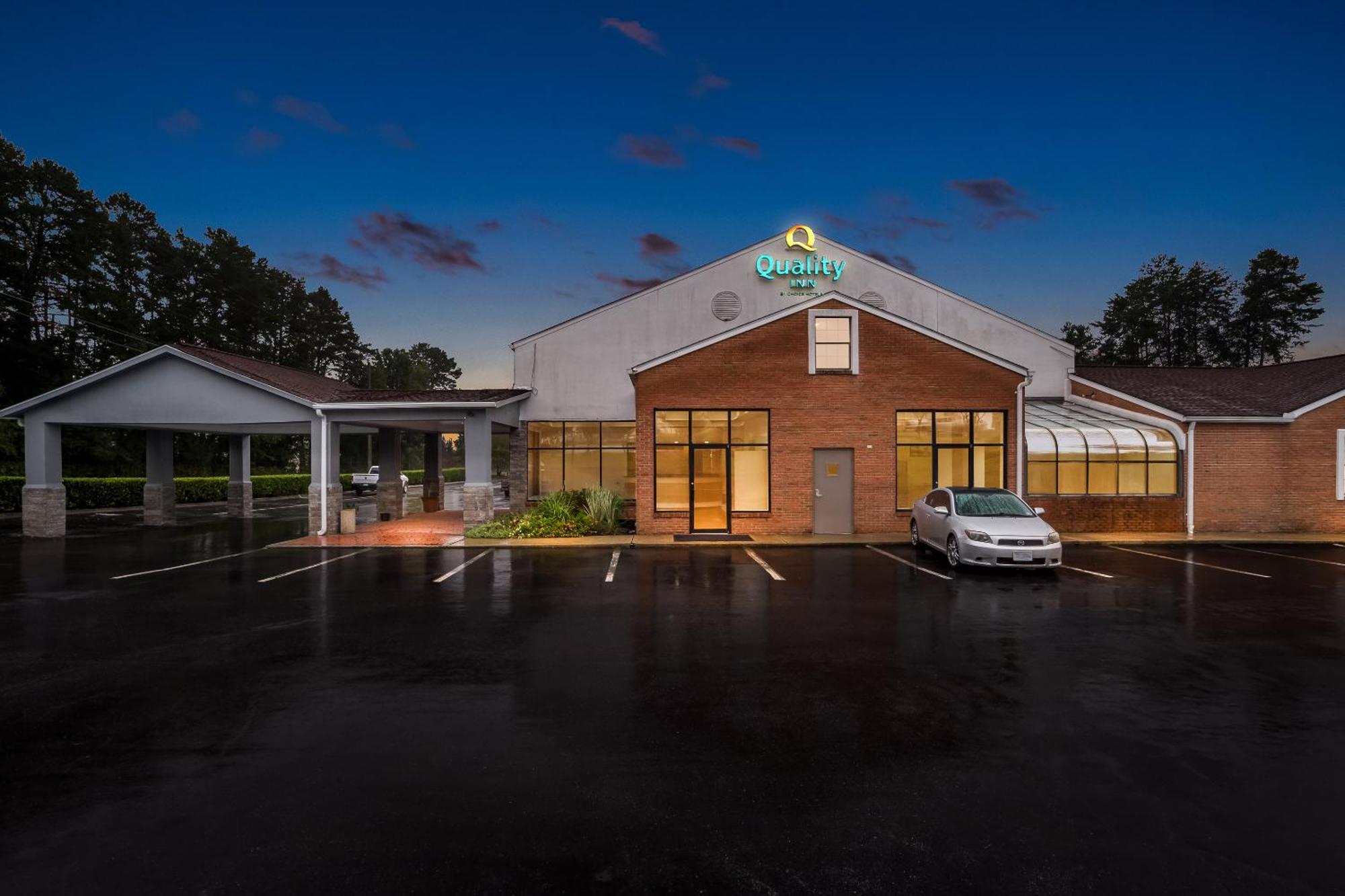 Quality Inn Корнелия Екстериор снимка